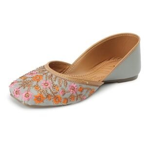 women's ethnic punjabi juttis